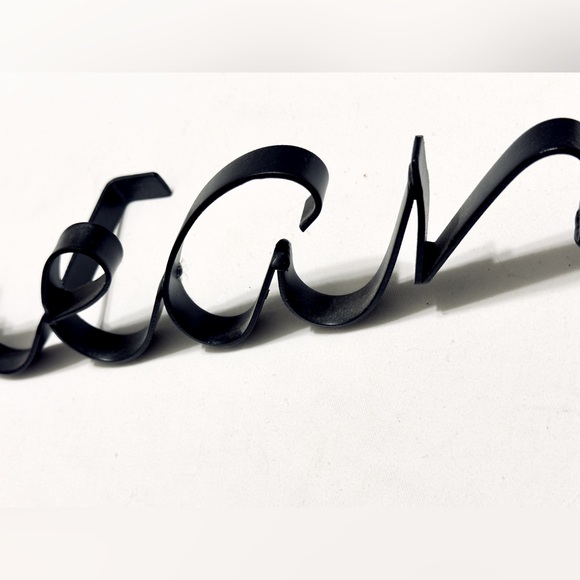 DREAM Black Iron Metal “dream” shelf decor tabletop freestanding sign 21”x7” - Picture 8 of 12